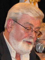 Un hombre que camina la poesía