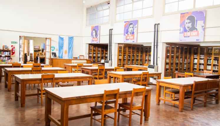Biblioteca Martín del Barco Centenera