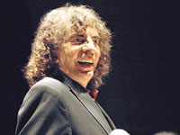 El escritor argentino Alejandro Dolina visita los Campus de Ciudad Real y Toledo