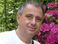 Fernando Flores: ''Borges es más homenajeado afuera que aquí en el país''