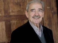 Poetas españoles rinden homenaje a Juan Gelman, la voz del dolor