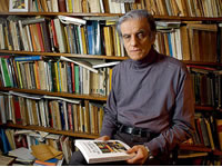 Juan José Sebreli gana el I Premio Latinoamericano de Ensayo