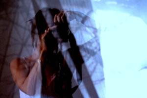 Alejandra Pater presenta ''Inasible''. Fotografías y geometría