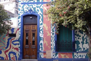 Intervenciones urbanas en la calle Lanín