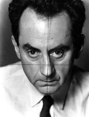 Autorretrato, de  Man Ray