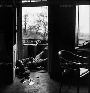 Last die, de Robert Capa