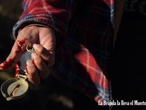 La brújula la lleva el muerto