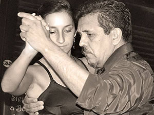 Víctor Chamorro y Daniela Longo