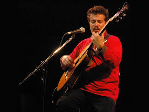 Yábor en concierto acústico: De vuelta por el Barrio