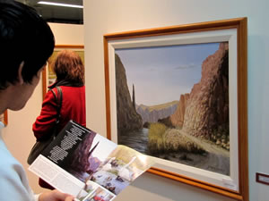 Quedó habilitada al público la exposición de González Medrano en Osde Trelew